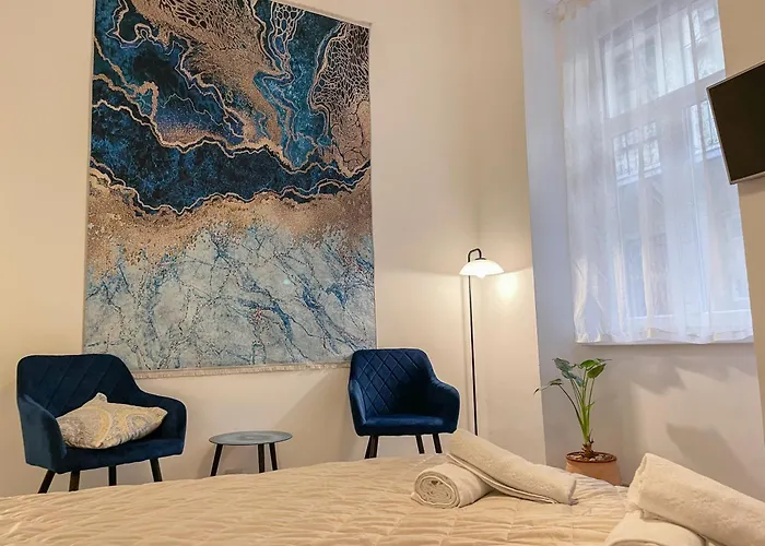 Downtown Near New York Cafe ブダペスト