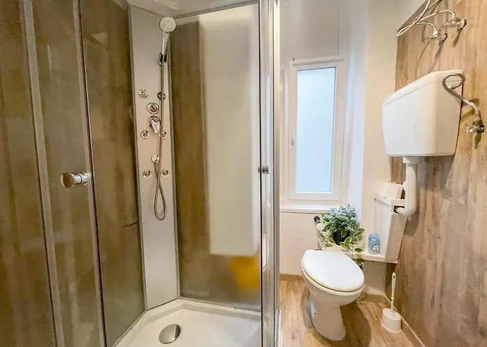 Downtown Near New York Cafe * ブダペスト