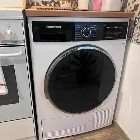 Downtown Near New York Cafe